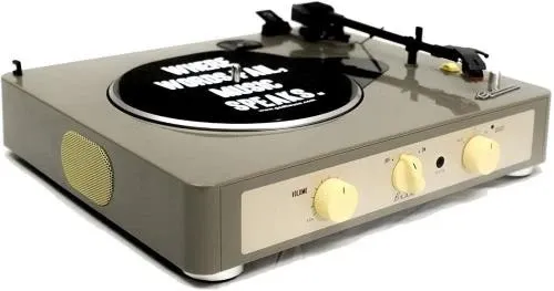 Brad Retro