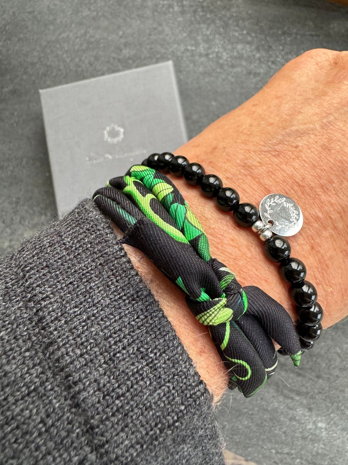 Sonderkombi Modell DSCHUNGEL mit Onyx Armband in Schwarz