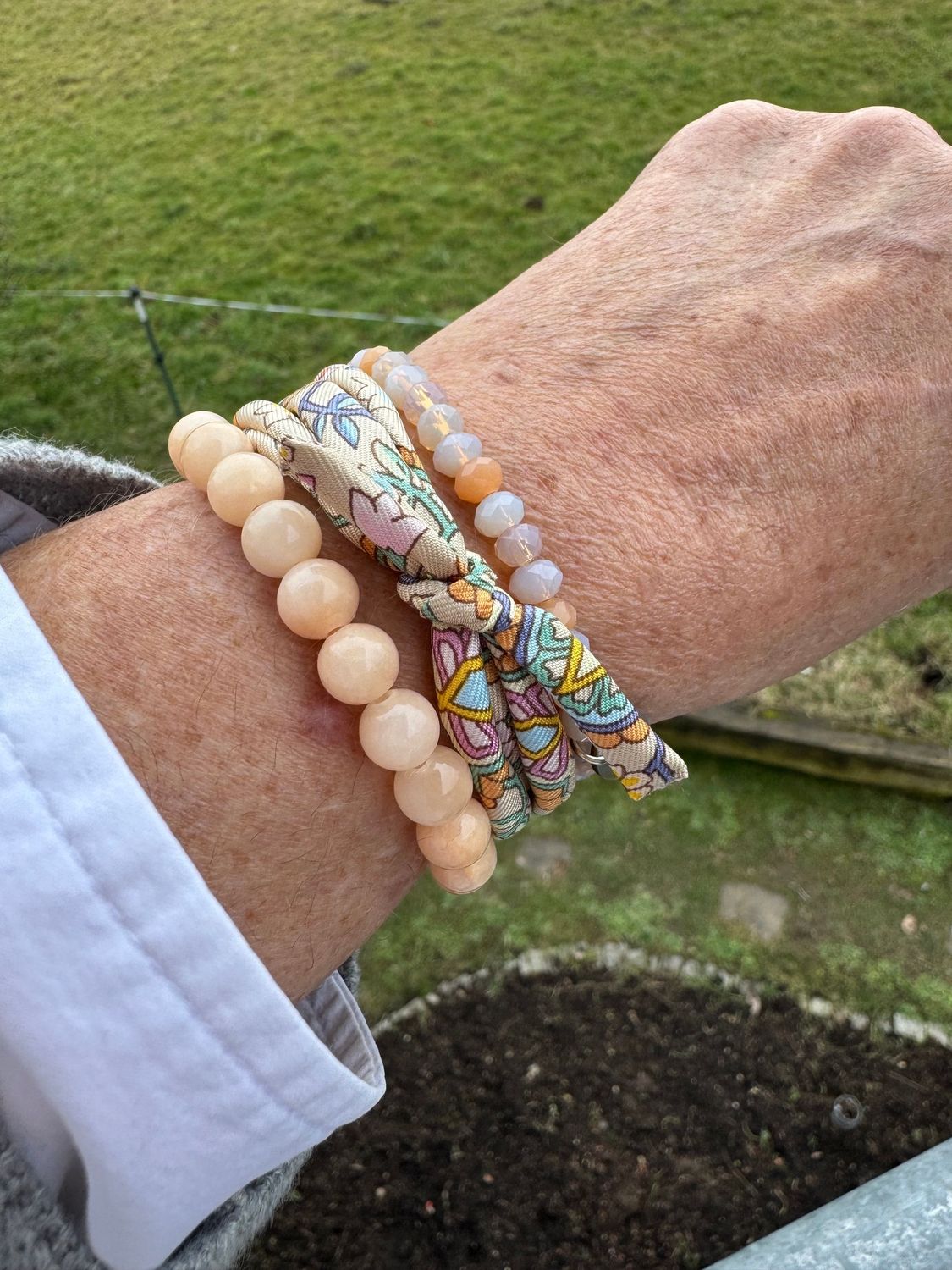 Sonderkombi Einzelstück FRÜHLING mit Achatarmband und Perlenarmband
