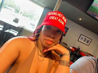 MAKING HOT MOMS GREAT TRUCKER