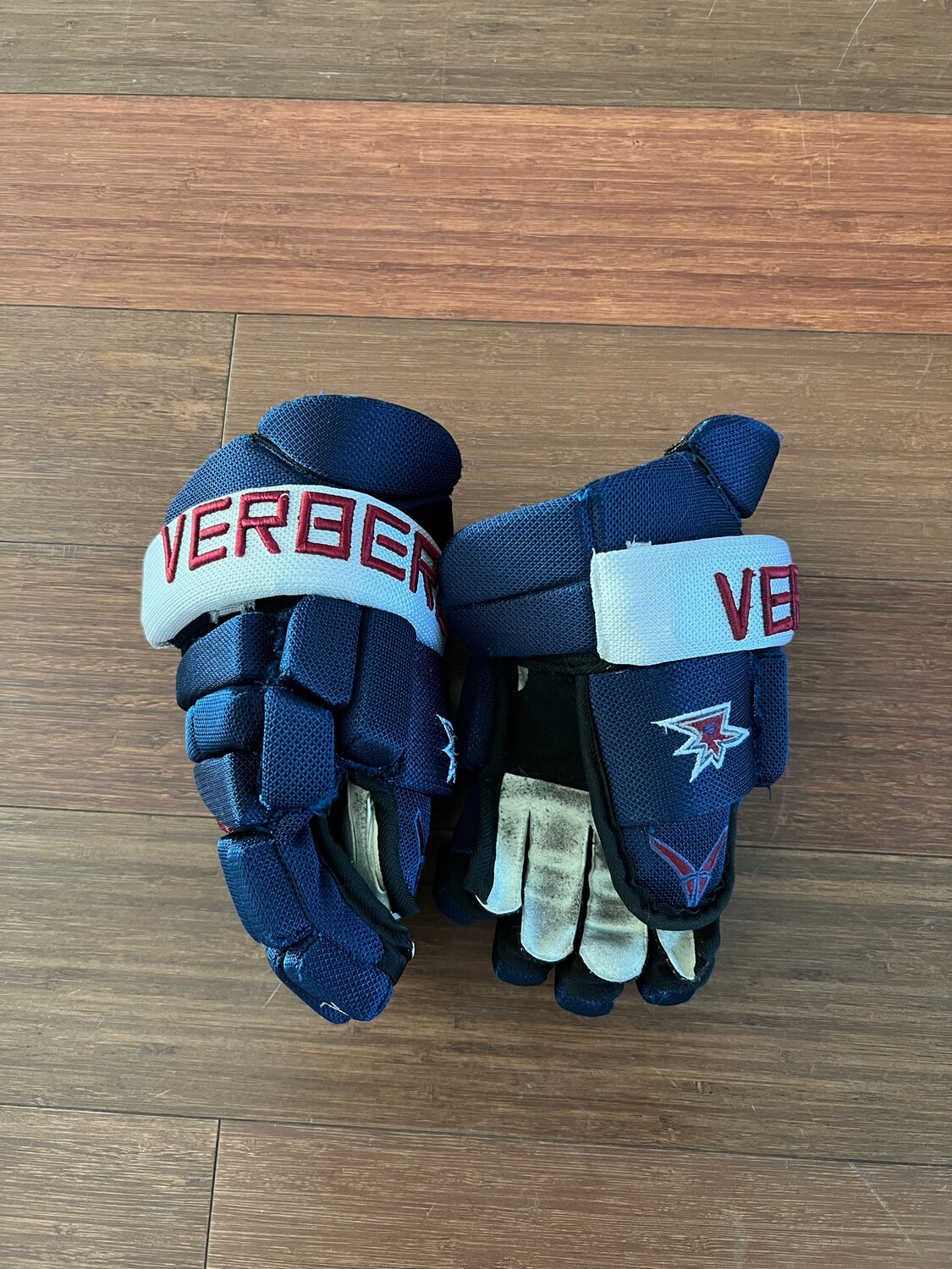 2022-23 RAGE Custom Verbero Hockey Glove