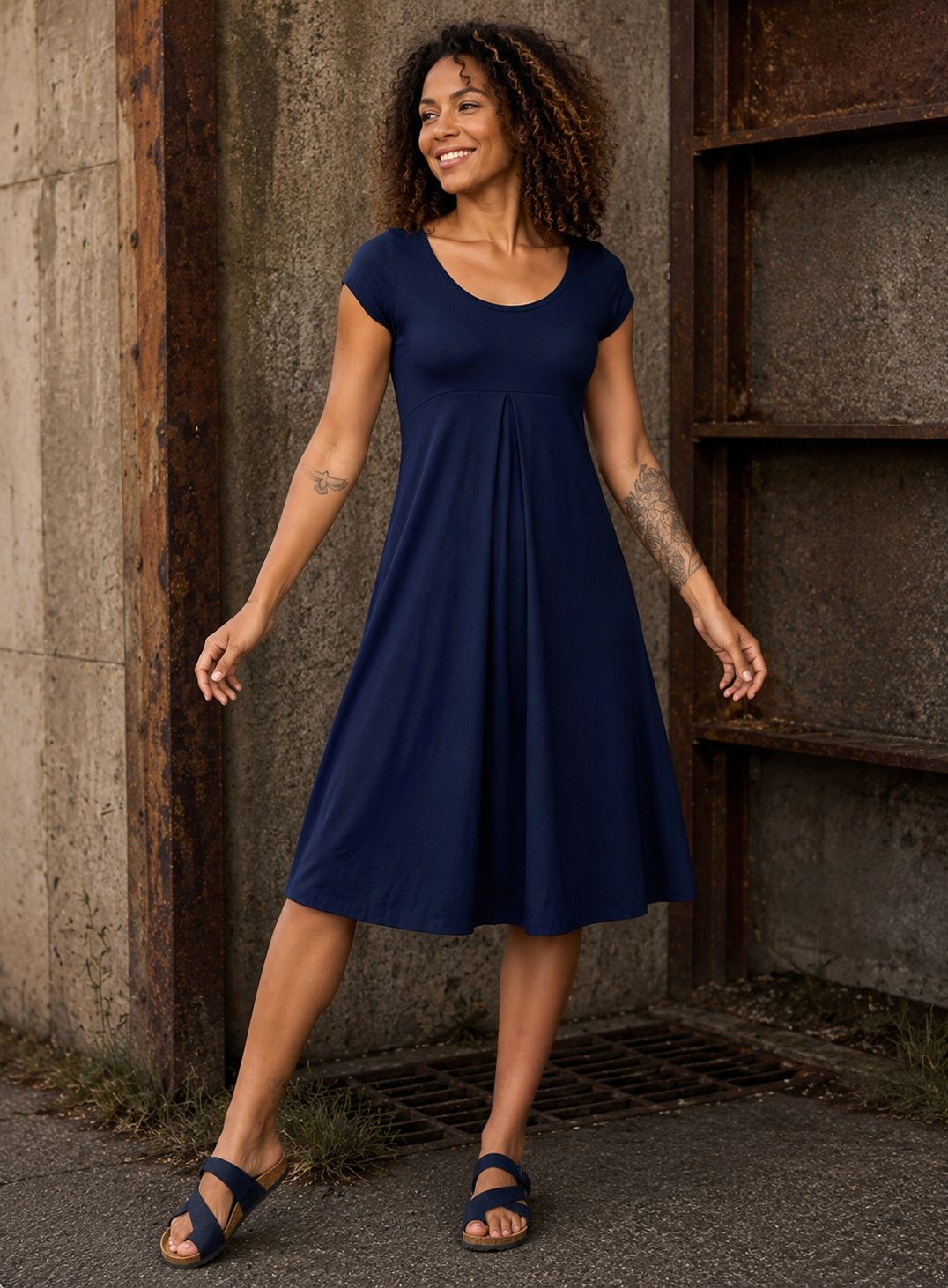 VTQ007 BLAU MARI