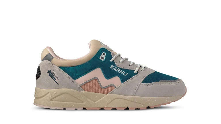 Karhu Aria 95 Silver lining/peach whip Karhu Aria 95 Silver lining/peach whip