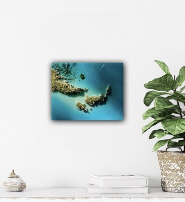 Aerial ocean painting inspired by satellite and drone imagery of the Bahamas #oceanpainting #aerialocean #coastlinepainting #oceanwavespainting #seascapepainting