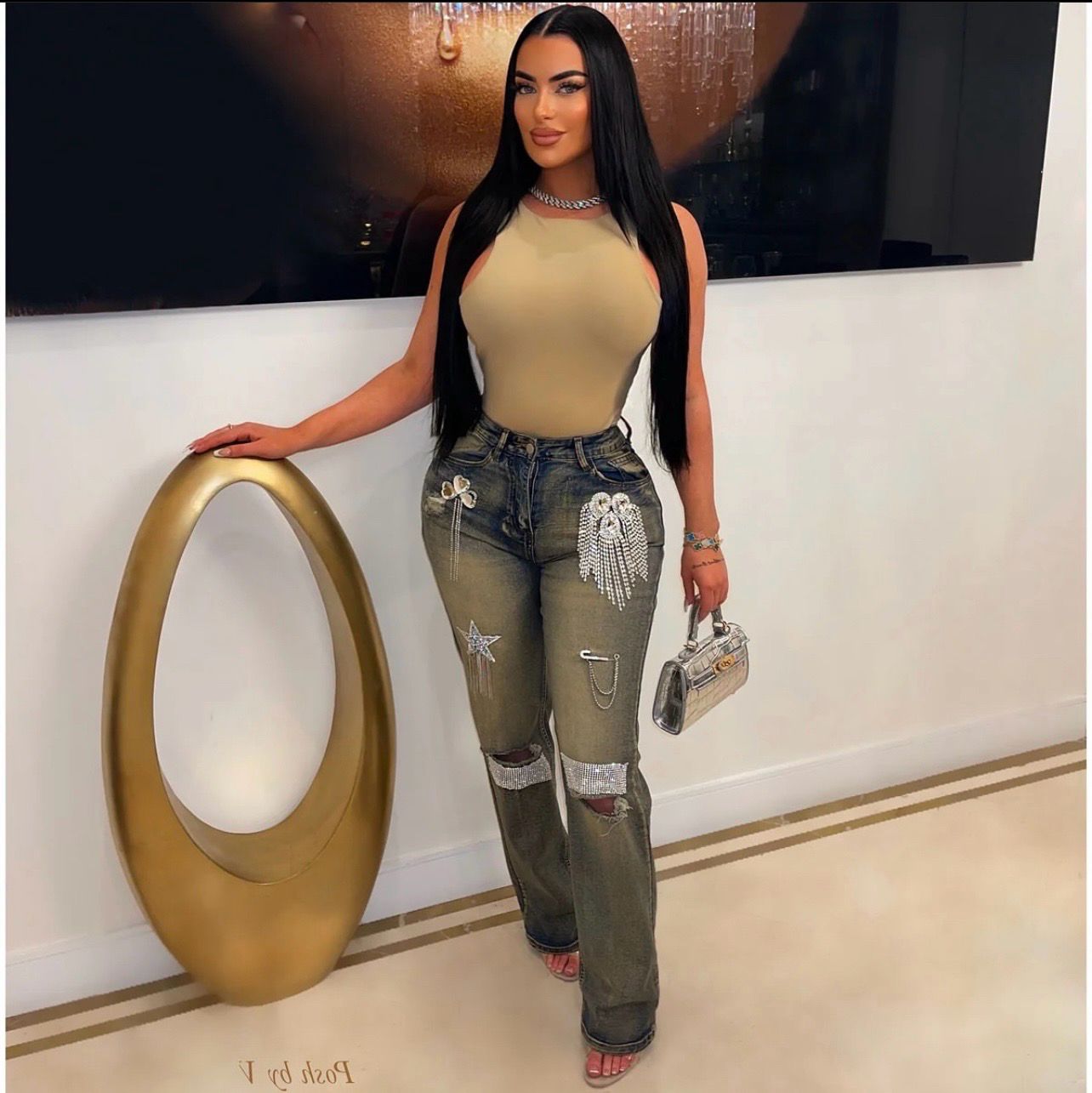 Brooch Jeans