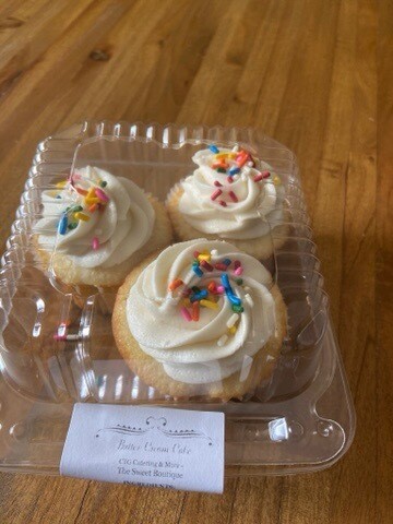 CUPCAKES: Vanilla (12 pk) Allow 24 hrs for preparation