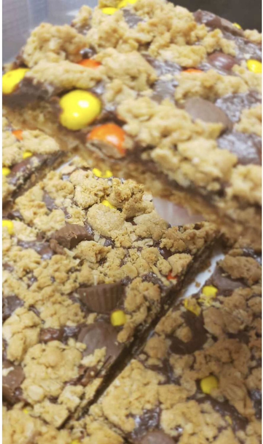 Reeses Pieces Bar Whole