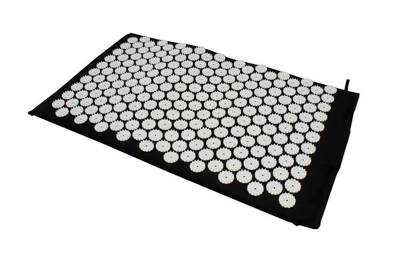 Akupressurmatte XL 74 x 43 x 3 cm Nagelmatte 210 runde Plastikfelder schwarz Akupressurmatte XL 74 x 43 x 3 cm Nagelmatte 210 runde Plastikfelder schwarz