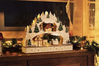 Weihnachtlicher Schwibbogen fahrender Zug, LED Kerzen und Timerfunktion, Weihnachtsdekoration, Holzdesign mit Winterszene, Beleuchteter Lichterbogen Weihnachtlicher Schwibbogen fahrender Zug, LED Kerzen und Timerfunktion, Weihnachtsdekoration, Holzdesign mit Winterszene, Beleuchteter Lichterbogen