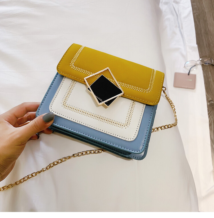 Fashion bag with chain handle