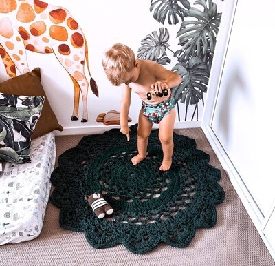 Cushions, Rugs &amp; Garlands