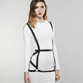 BIJOUX INDISCRETS MAZE ARNÉS FORMA DE VESTIDO - NEGRO