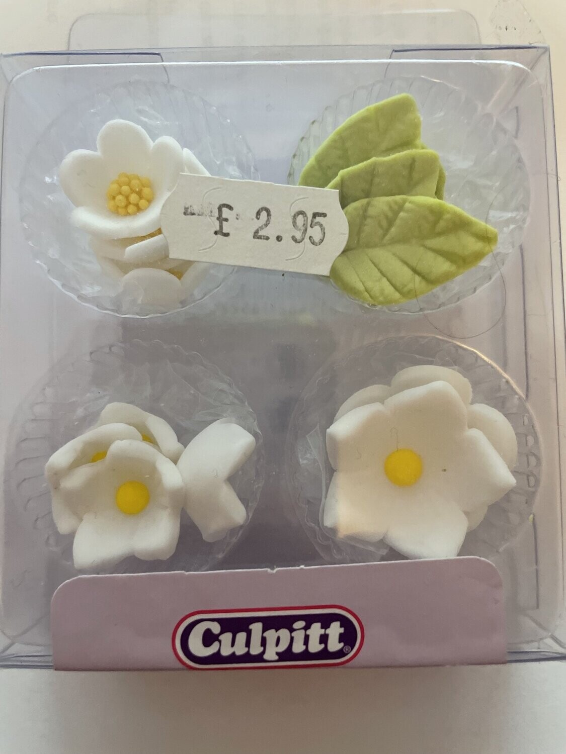 WHITE SUGAR FLOWERS & LEAVES