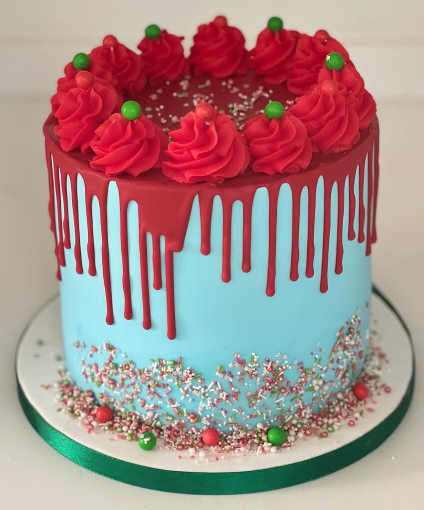 Christmas Drip Cake Course - Thursday 19th December - 6.30pm to 9.30pm