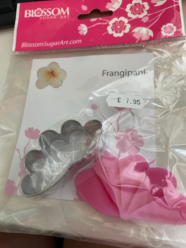 Blossom Sugar-art - Frangipani Cutter & Veiner set Blossom Sugar-art - Frangipani Cutter & Veiner set