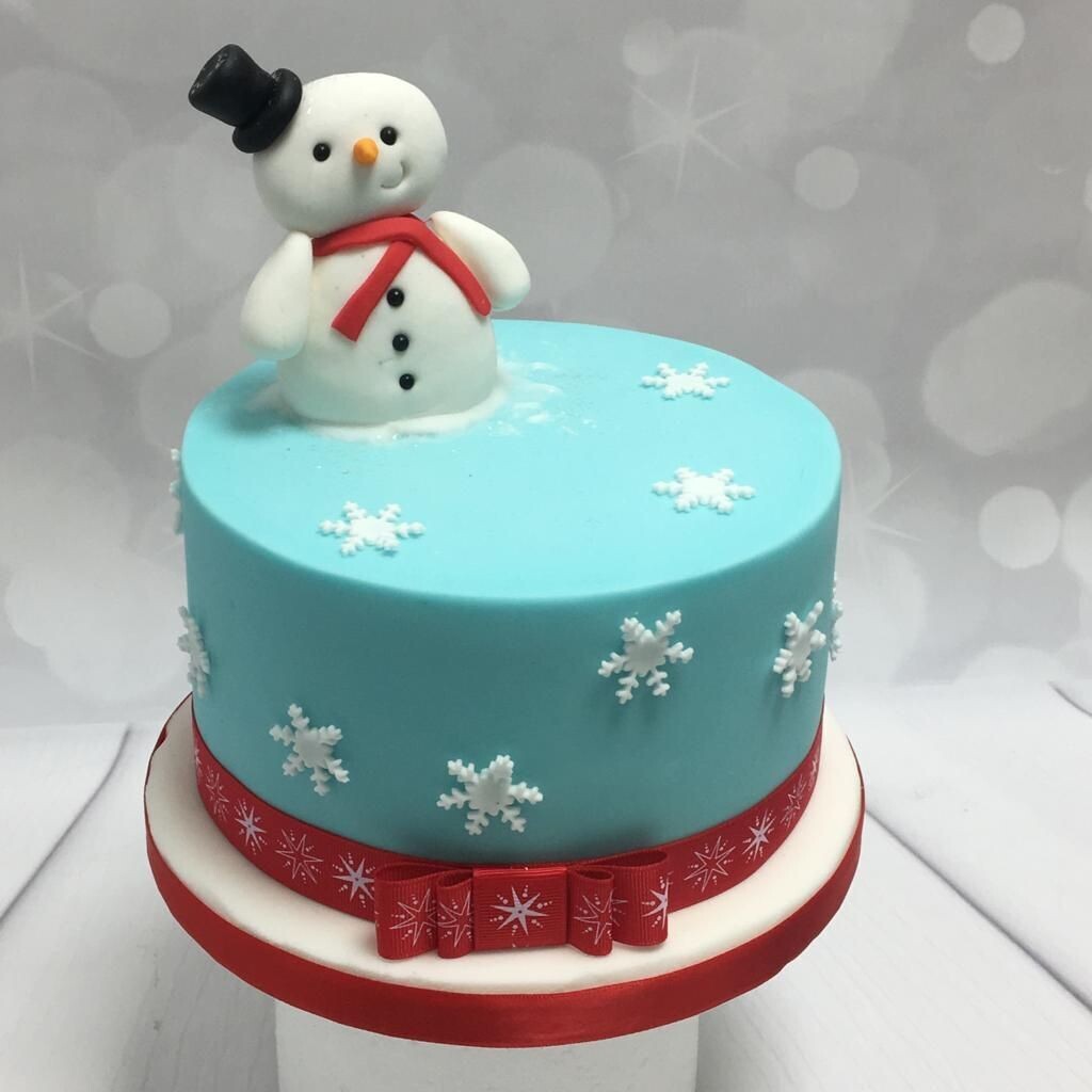 8" Snowman Christmas Cake - Lemon Sponge