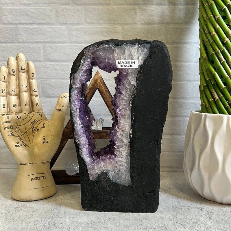 Amethyst Portal Cut Base