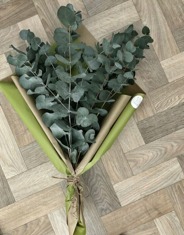 Festive Eucalyptus Wrap