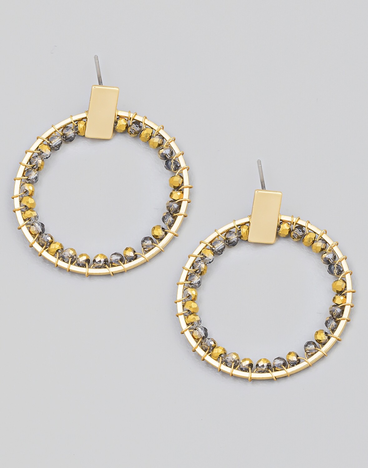 Earrings- Rectangle Post Glass Beaded- Blk/Gold