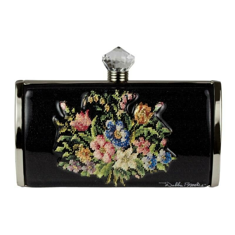 Short Clutch - Embroidered Flwrs Black