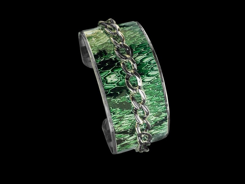S Wide Green Python Chain