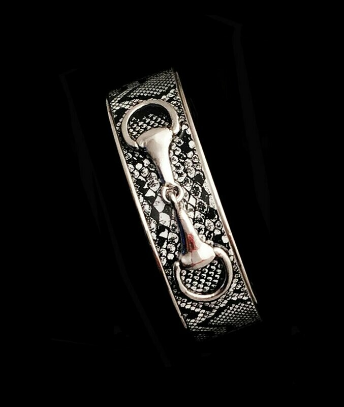 Outlaw Python- Silver Bit- Nano