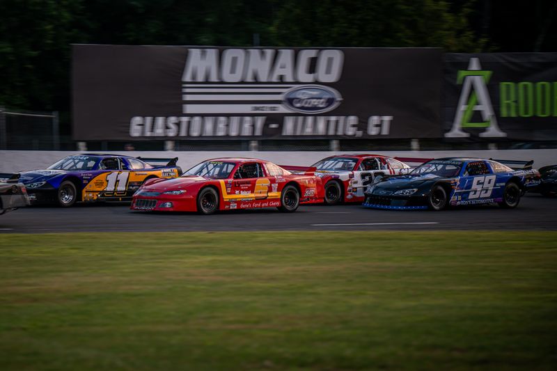 Weekly Racing Pit Pass