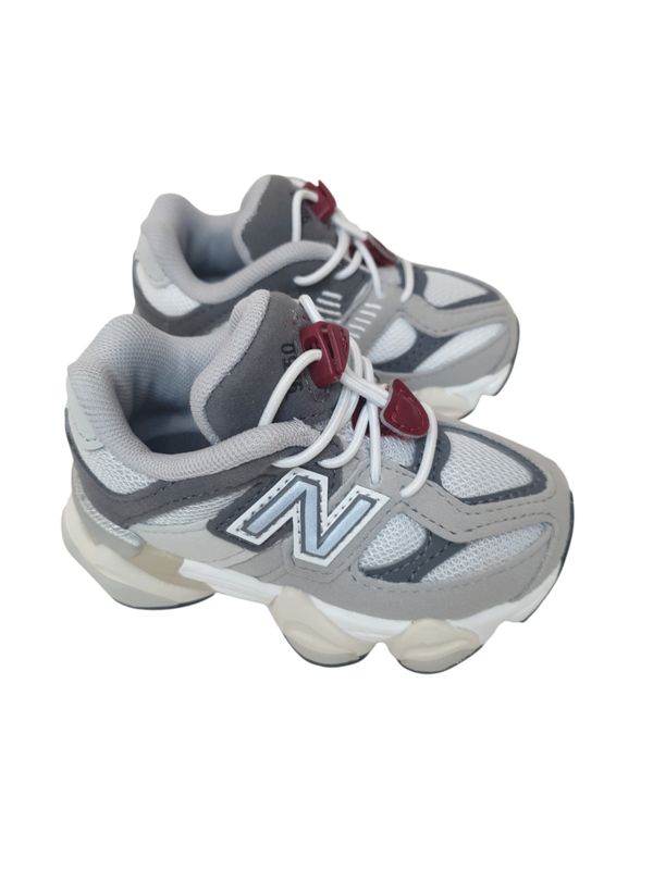 Sneaker 9060 Bungee grigia NEWBALANCE