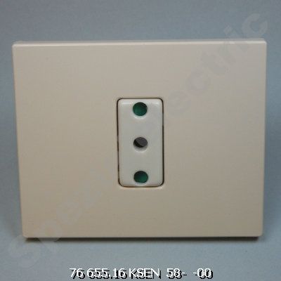 K11802800030 - Unterputzsteckdosen, 3-polig