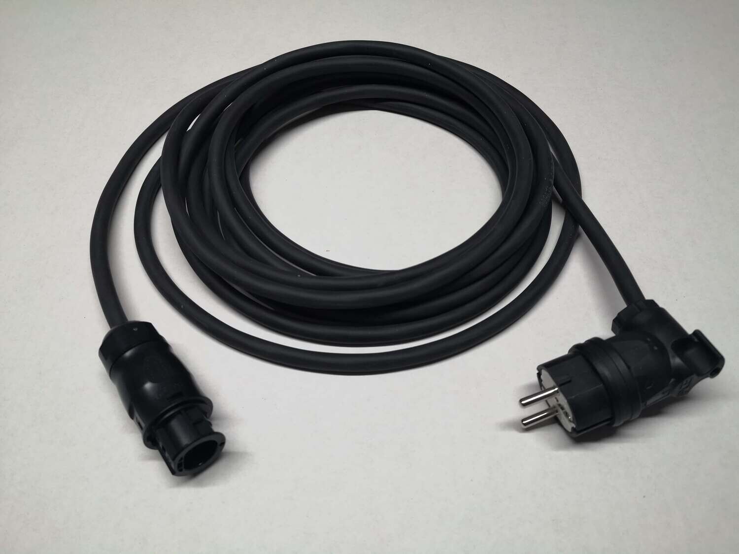 Einspeisekabel mit Winkel-Schukostecker und Betteri-Kupplung -Länge wählbar