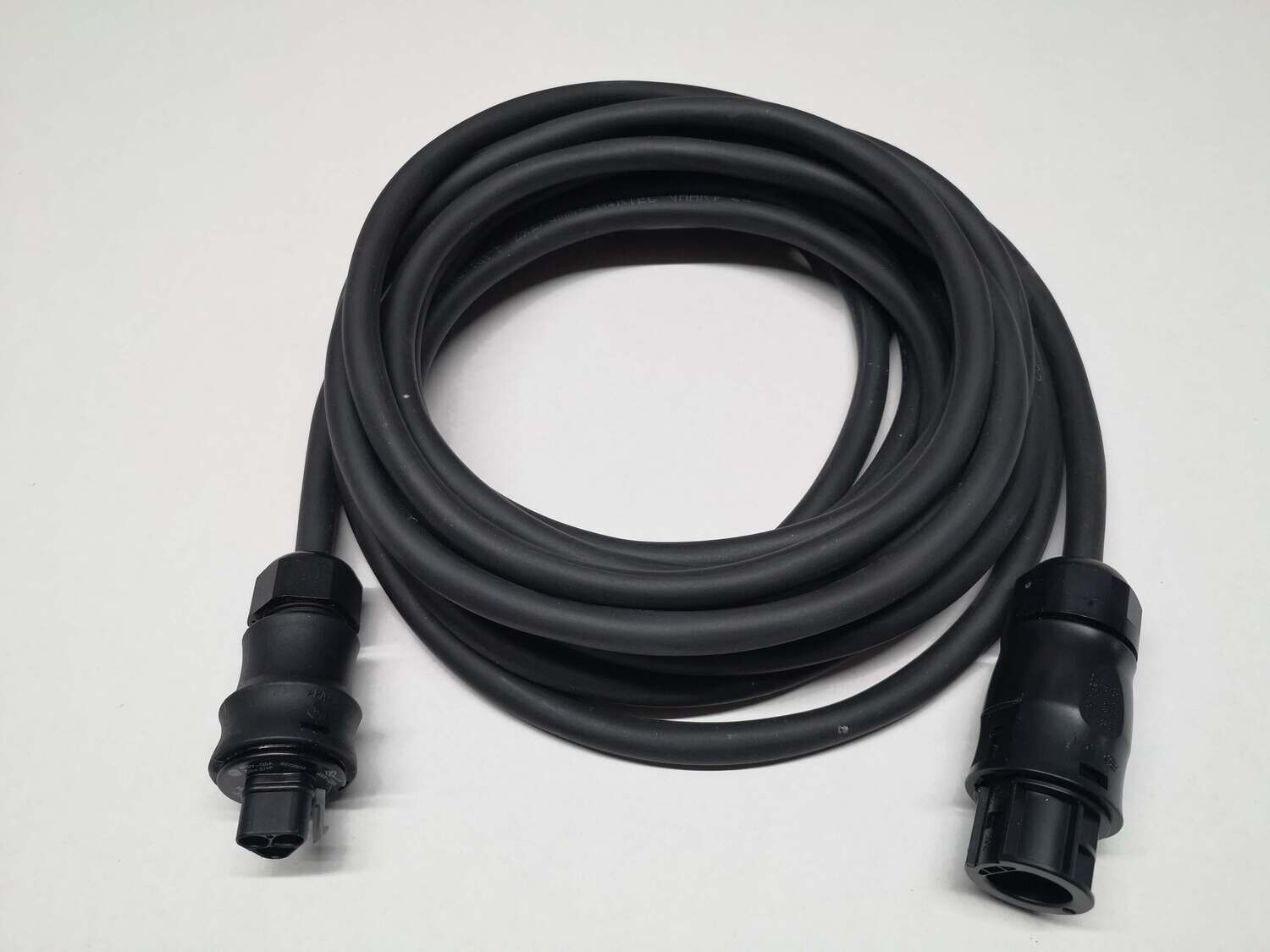 Einspeisekabel mit geradem Wieland-Stecker und Betteri-Kupplung - Länge wählbar