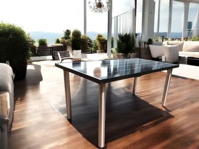 Solartische in kompakten Abmessungen - auch als Balkontisch oder Loungetisch