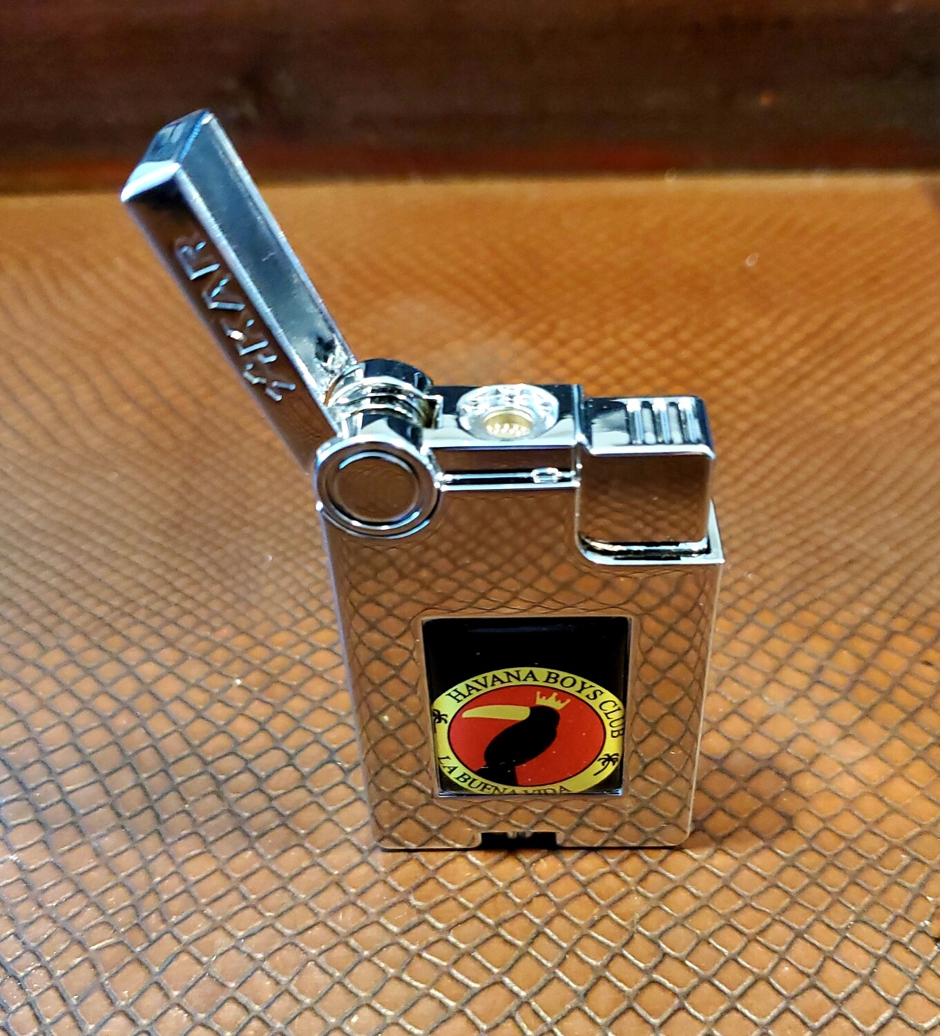 Windproof Flame and Torch lighter By Xikar