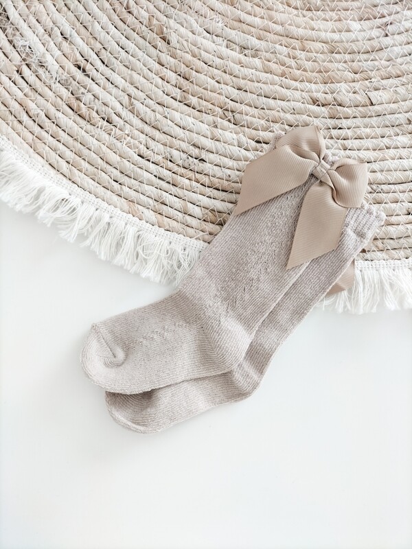 Kniekousen met strik | Beige