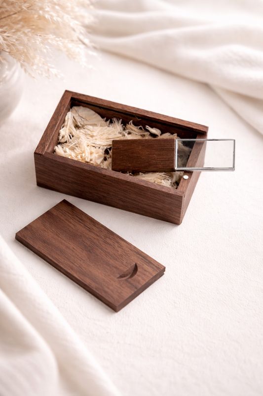 Luxe USB stick 32 GB inclusief doosje Luxe USB stick 32 GB inclusief doosje