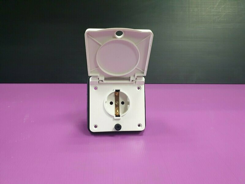 Außensteckdose 230V Qek Junior Aero 325 Bastei 99x99mm lackierbar