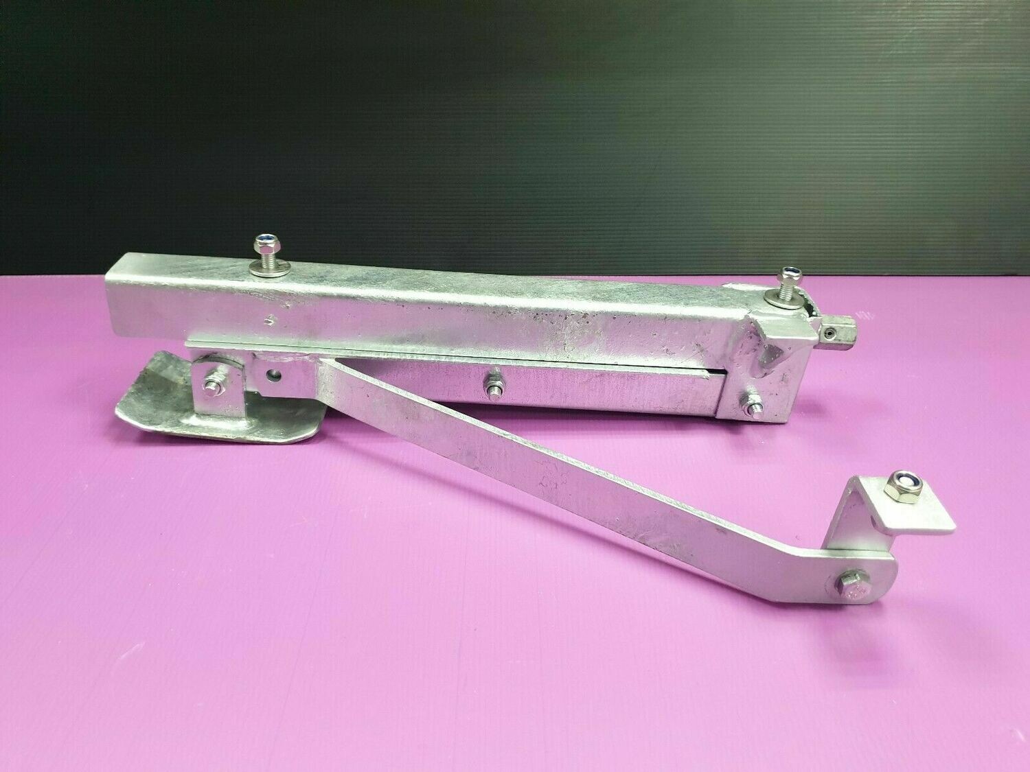 Ausdreh- Kurbel- Wohnwagenstützen Qek Junior hydraulisch gebremst Ausdreh- Kurbel- Wohnwagenstützen Qek Junior hydraulisch gebremst