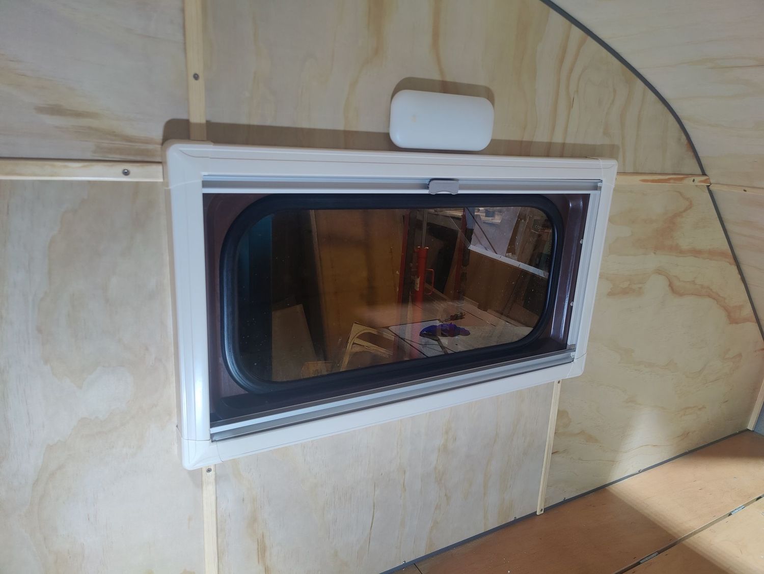 Rollo, Verdunkelung, Rahmenrollo f. QEK Aero Seitenfenster Rollo, Verdunkelung, Rahmenrollo f. QEK Aero Seitenfenster