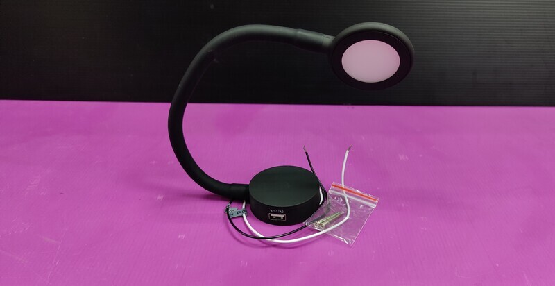 Flexibler Spot mit oder ohne USB-Ladefunktion Flexibler Spot mit oder ohne USB-Ladefunktion