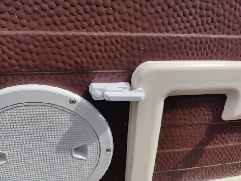 Zusatzsicherung für Serviceklappen