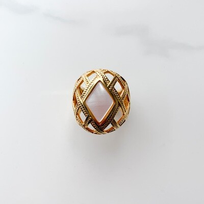 Shell Louvre Diamond Ring