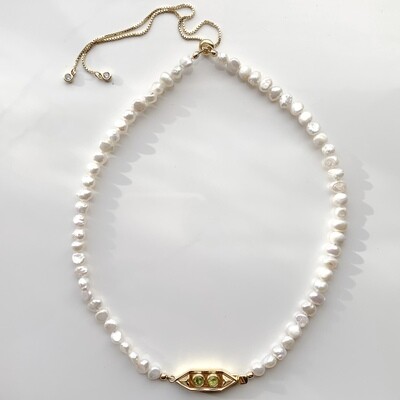 Freshwater Pearl Necklace with Peridot