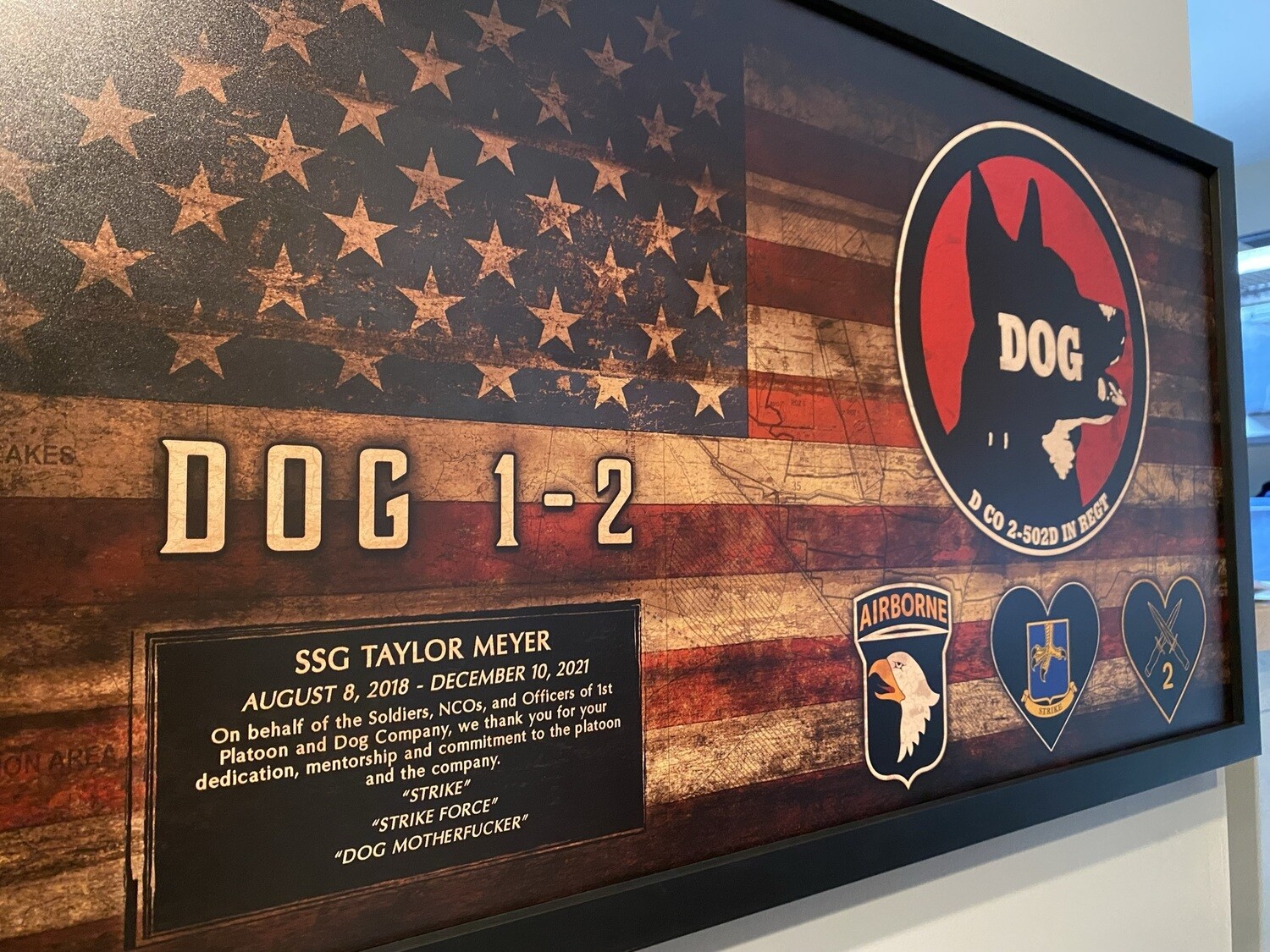 DOG Company 2-502D Rustic Flag Plaque - 28.25"x15.25"