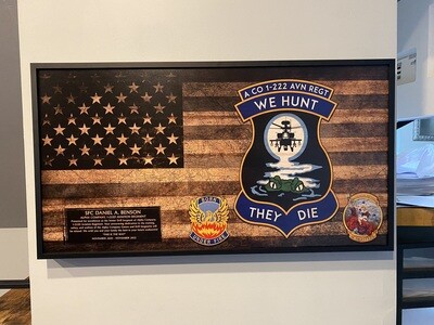 A CO &quot;Gator&quot; 1-222 AVN REGT Wooden Flag Plaque - 28.25&quot;x15.25&quot;