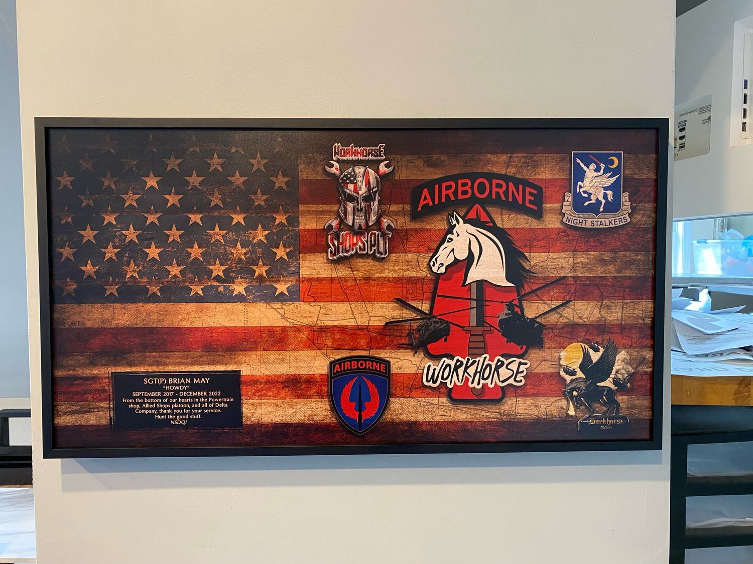 D Co &quot;Workhorse&quot; 2-160th SOAR(Abn) Rustic Flag Plaque - 28.25&quot;x15.25&quot;