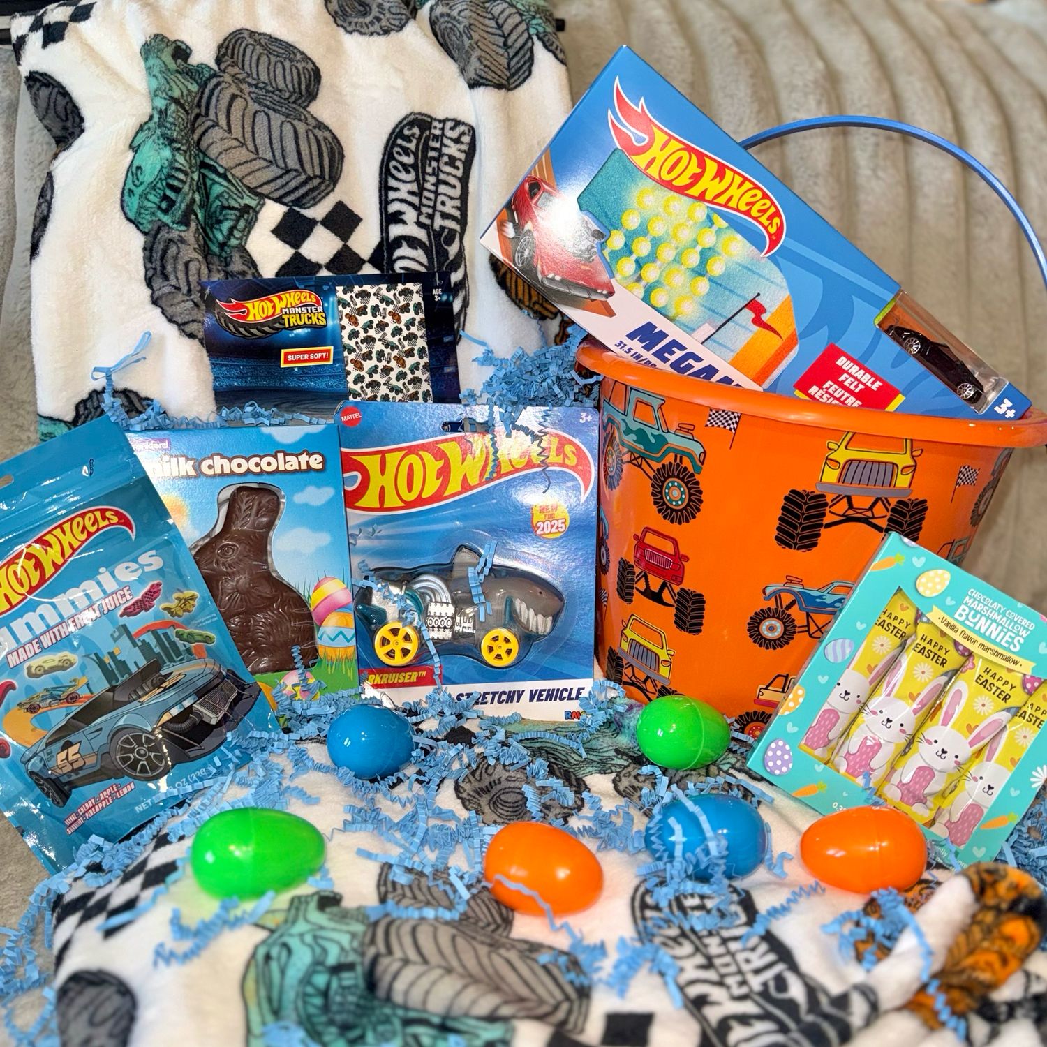 🛞Hot Wheels Easter Bundle🛞 (Last Gal)