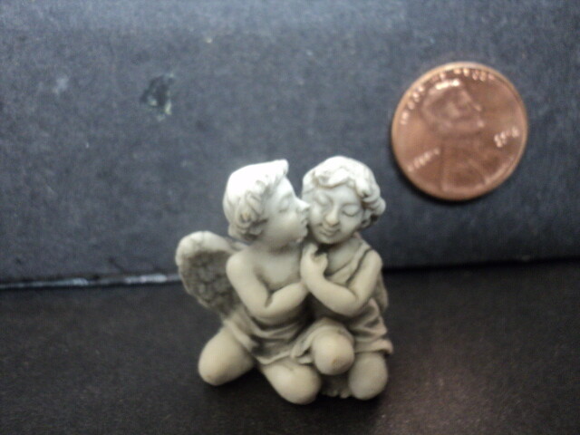 DOLLHOUSE GARDEN CHERUBS - GRAY
A4525GY