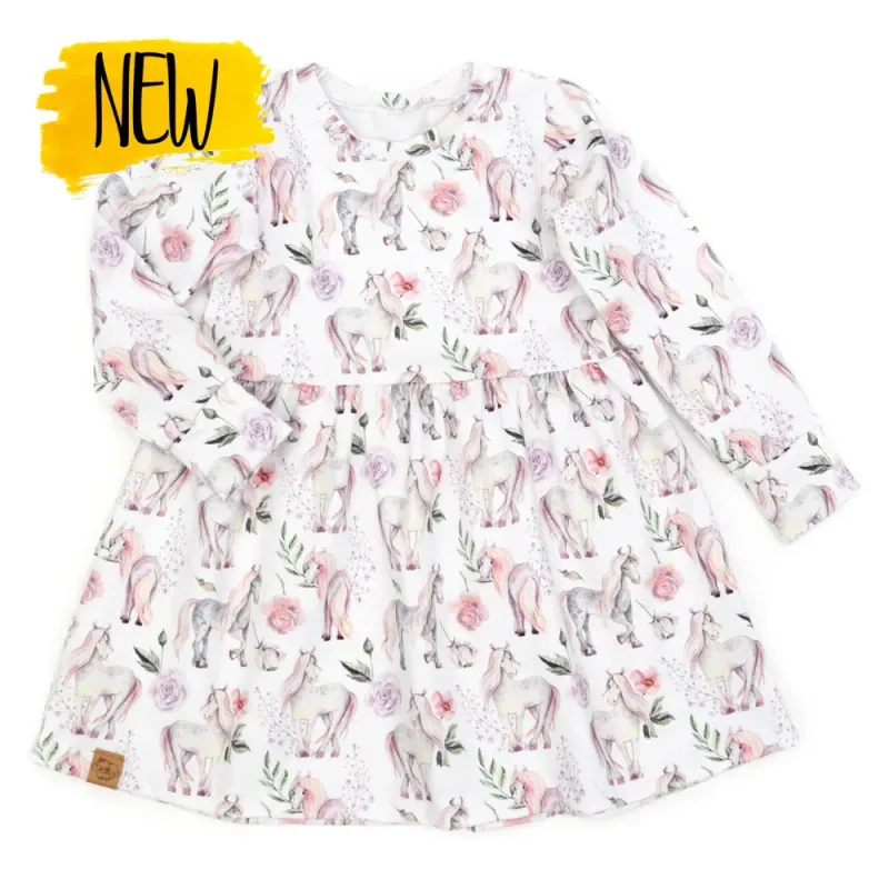 Kleid | lang- & kurzarm | Pferd Phoebe | allover Kleid | lang- & kurzarm | Pferd Phoebe | allover