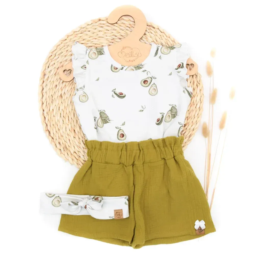Set | Avocado | Rüschenshirt & Paperbag Shorts & Haarband