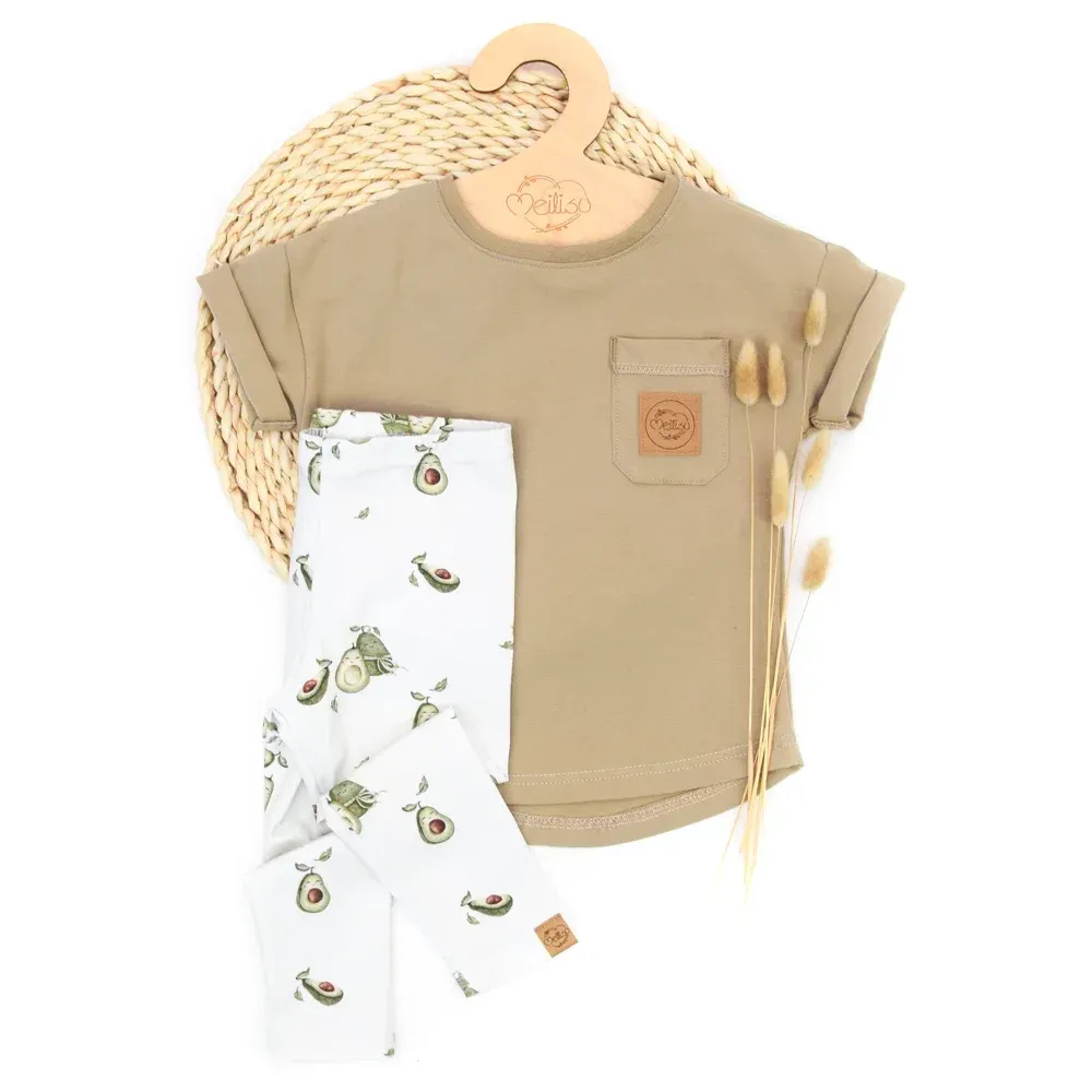 Set | Avocado | T-Shirt  & Leggings